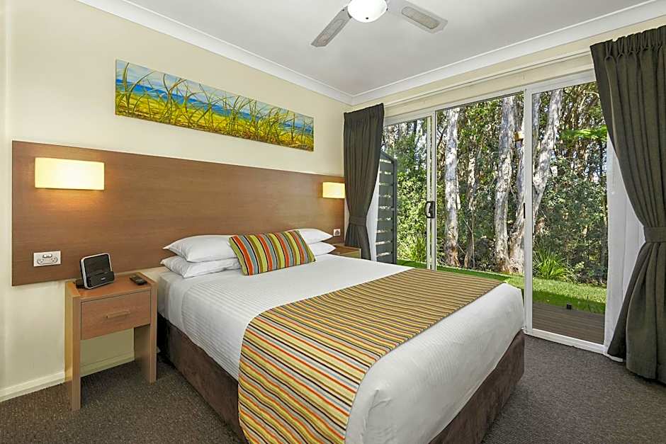 Flynns on Surf Beach Villas