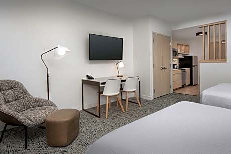 Studio Suite, 2 Queen