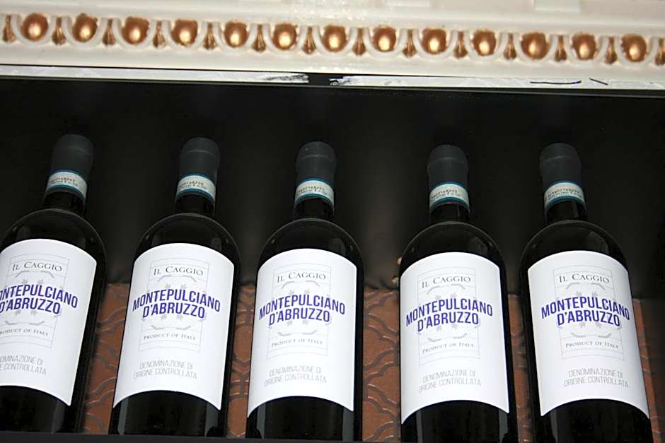 White Rose Hotel and Restaurant