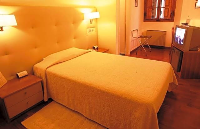 Deco Hotel