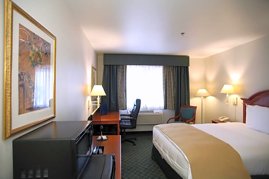 Baymont INN & Suites by Wyndham