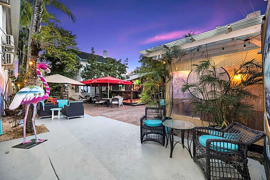 The New Yorker Miami Hotel