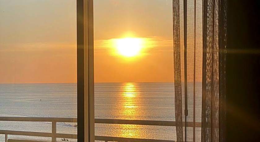 Waterfront Suites Phuket By Centara