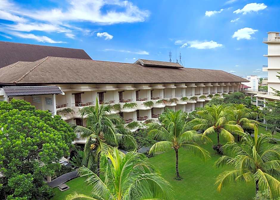 Lombok Raya Hotel