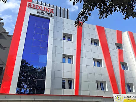 Redlink Hotel