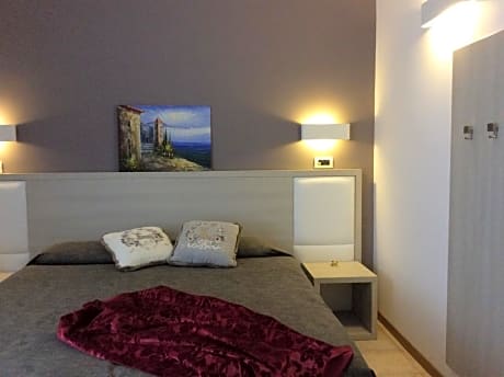 Economy double room
