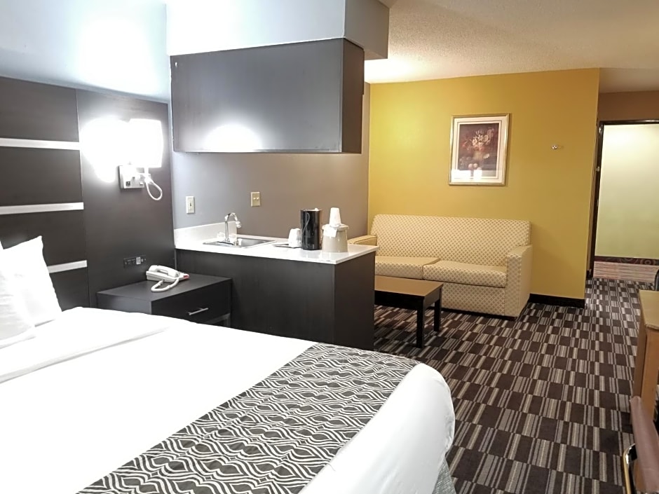 Microtel Inn & Suites By Wyndham Riverside