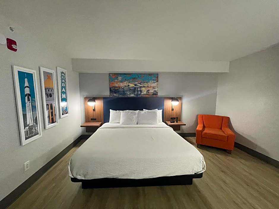 La Quinta Inn & Suites by Wyndham Birmingham Homewood