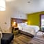 Holiday Inn Express Hotel & Suites Columbus By IHG