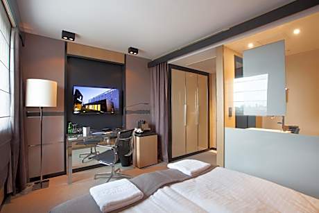 Business Double Room with Gym Access