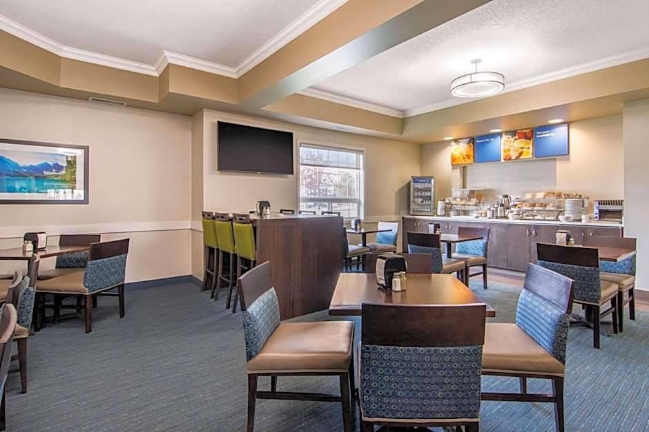 Comfort Inn & Suites