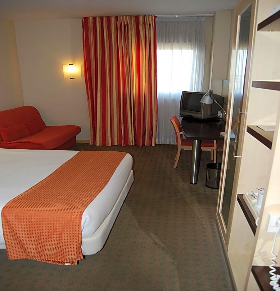 Holiday Inn Express Valencia Bonaire By IHG