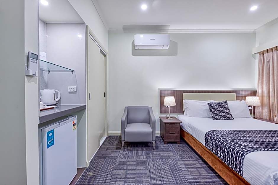 Best Western Airport Motel And Convention Centre