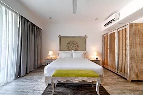 Super Deluxe Room with Balcony