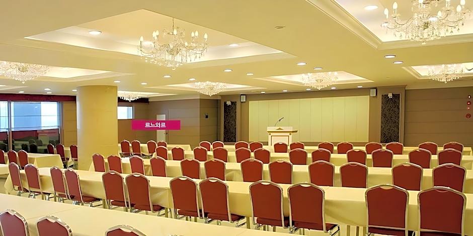 Tongyeong Bay Condo Hotel