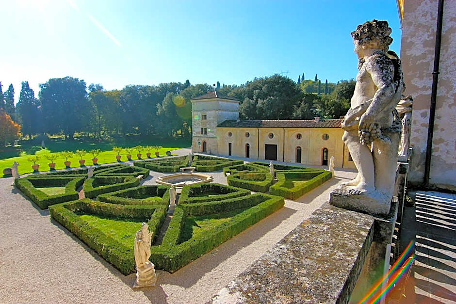 Villa Giona