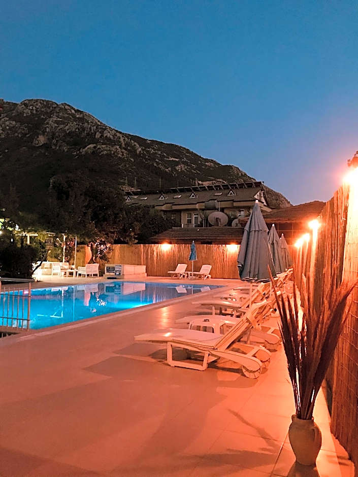 Cennet Hotel