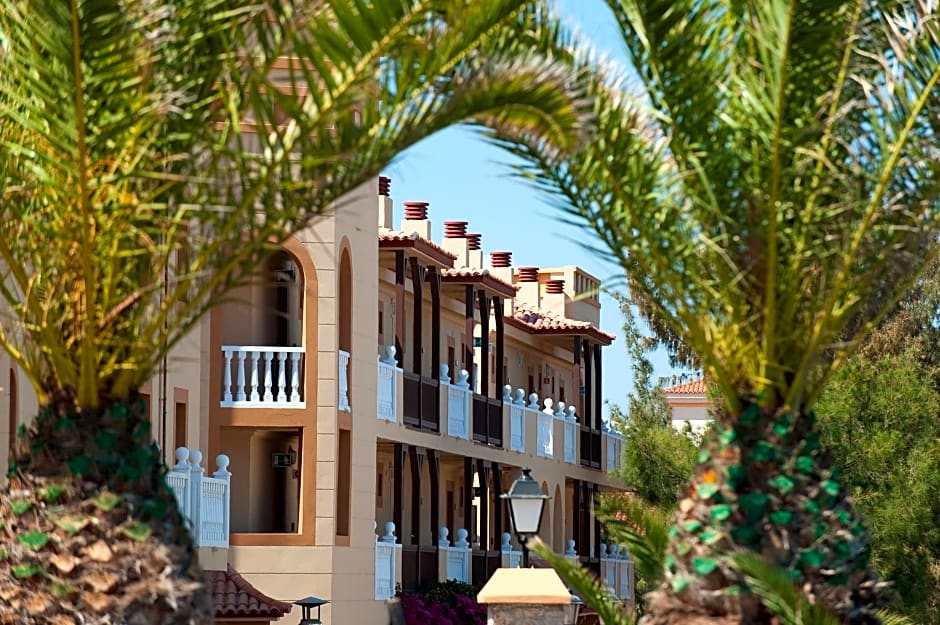 Elba Lucia Sport & Suite Hotel