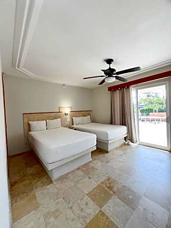 Two Double Beds - With Balcony