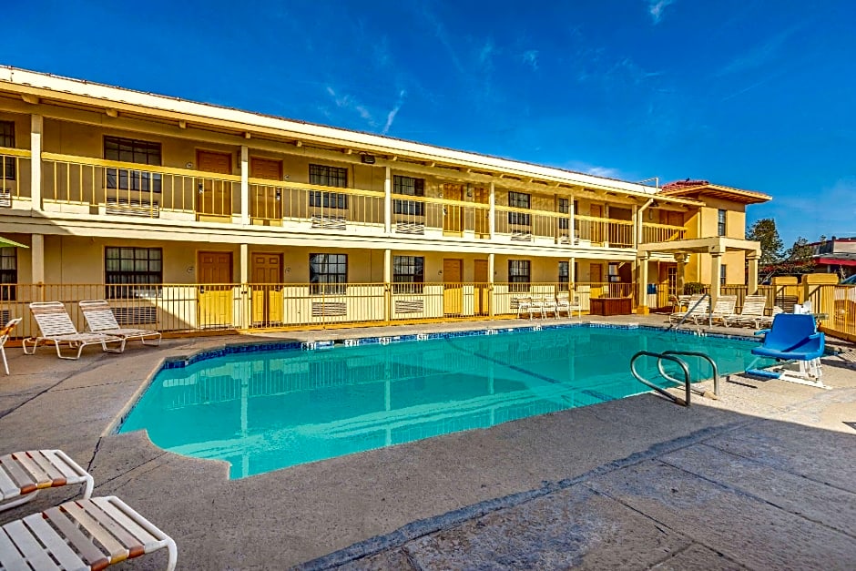 Travelodge by Wyndham El Paso - Airport