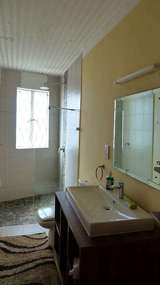 Le Cactus Guest House