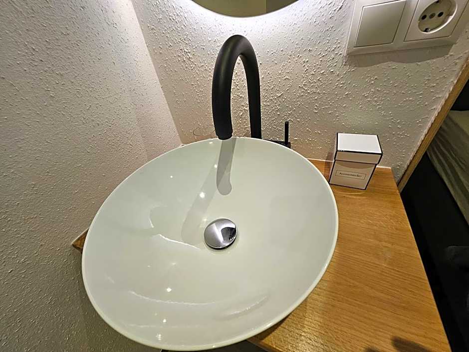 No1 - Flo's Rooms & Breakfast