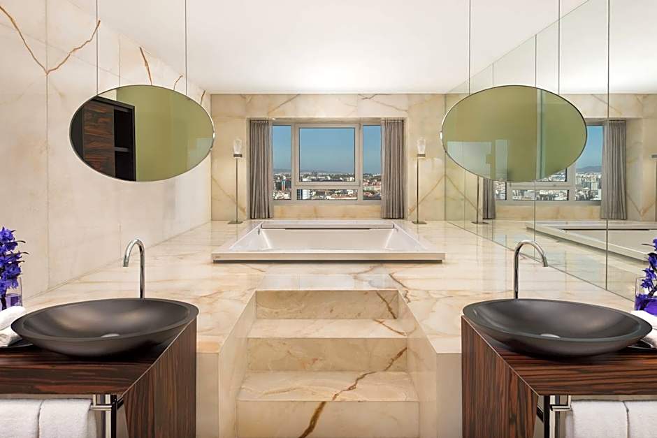 Sheraton Lisboa Hotel & Spa