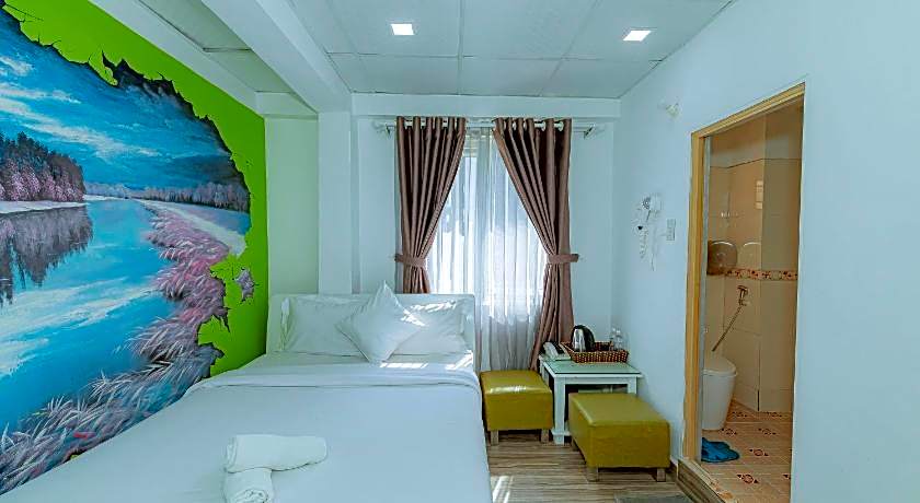 Ken's Backpackers Hotel