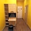 Do Step Inn Home - Hotel & Hostel