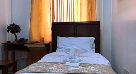 Godo's Plaza Hotel and Restaurant