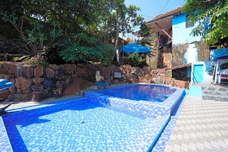 OYO 927 Carina Hotel