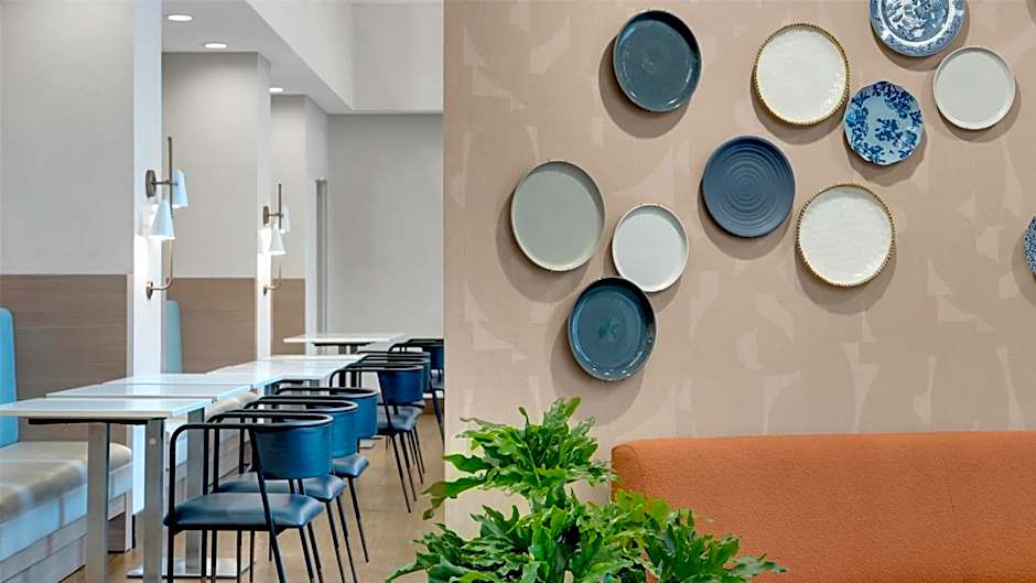 Hampton Inn & Suites By Hilton Toronto Markham