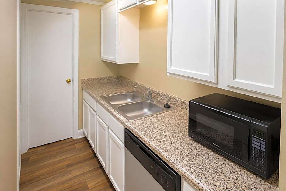 Plantation Oaks Suites & Inn Millington