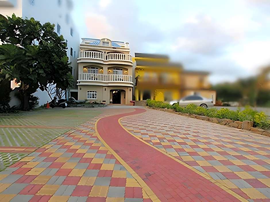Brittany Hotel