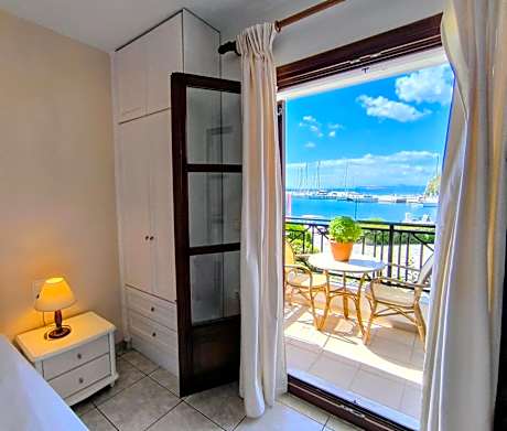 Superior Studio with Sea View - Car Included