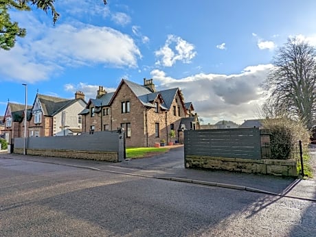 Cambeth Lodge Guesthouse