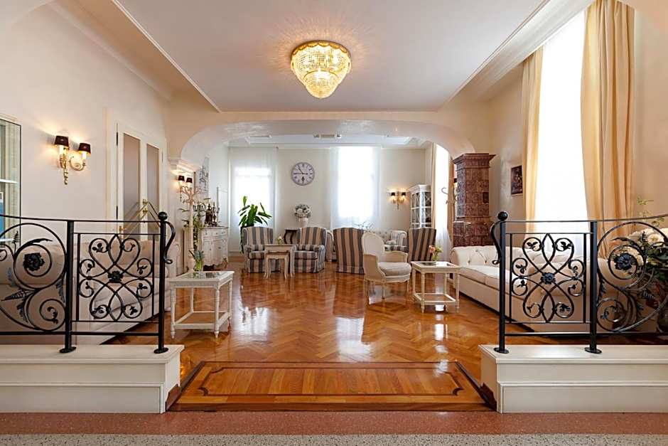 Hotel Italia Palace
