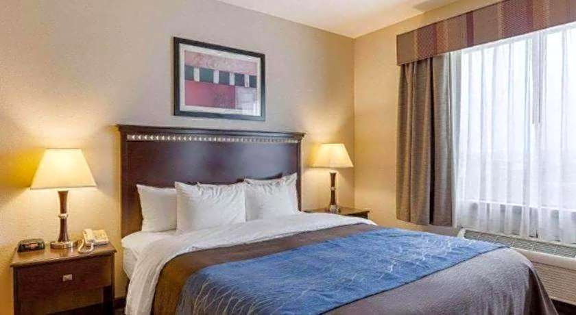 Comfort Inn & Suites Winnie
