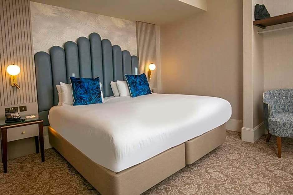 Photo 1 of 10 of Premium Room