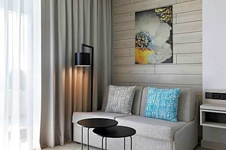 Guest room, 1 King, Sea view, Balcony