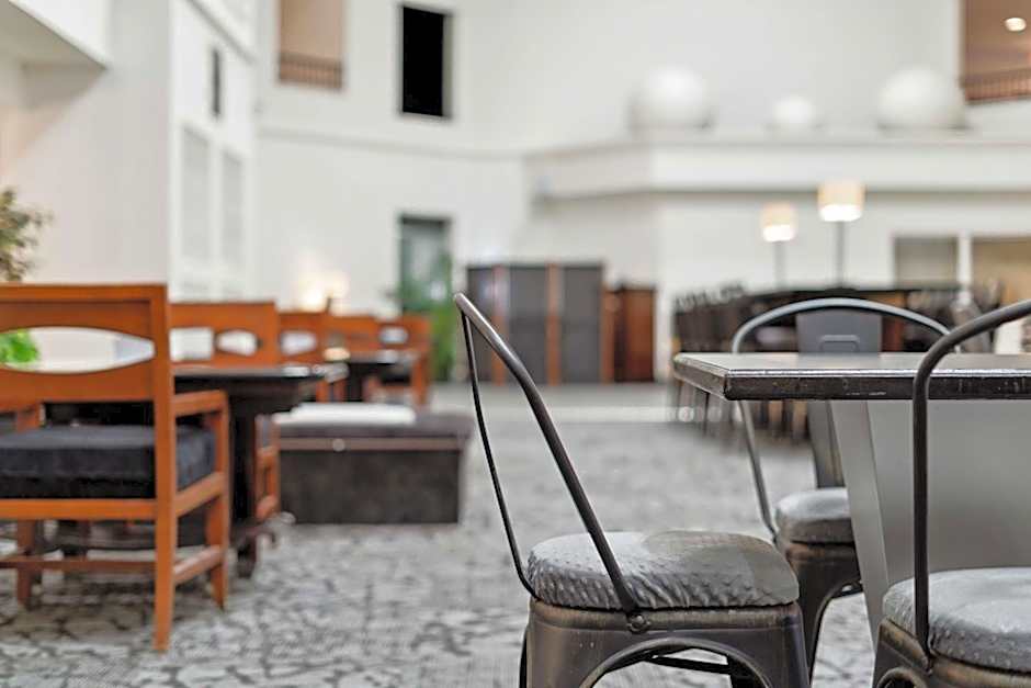 Sonesta Essential Vacaville - Napa Valley