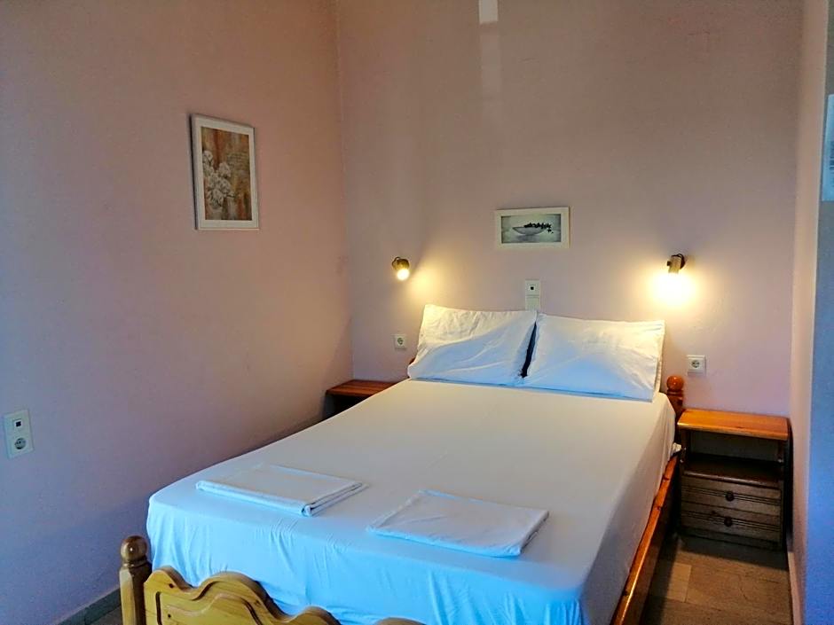 Jason Rooms & Studios