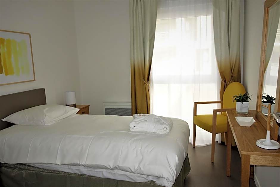 Domitys - Les Robes d'Airain