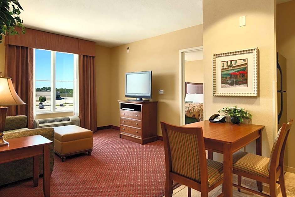 Photo 1 of 2 of 1 Bedroom 1 King Bed Suite