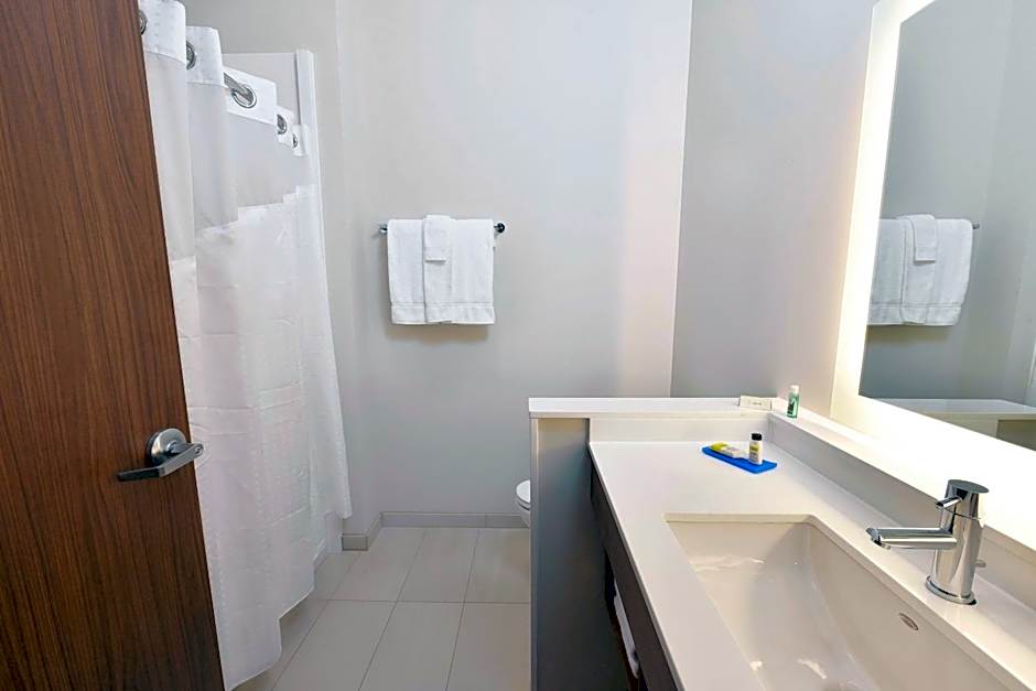 Holiday Inn Express And Suites MADISONVILLE By IHG