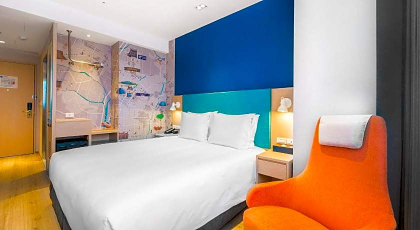 Holiday Inn Express Taichung Fengchia by IHG