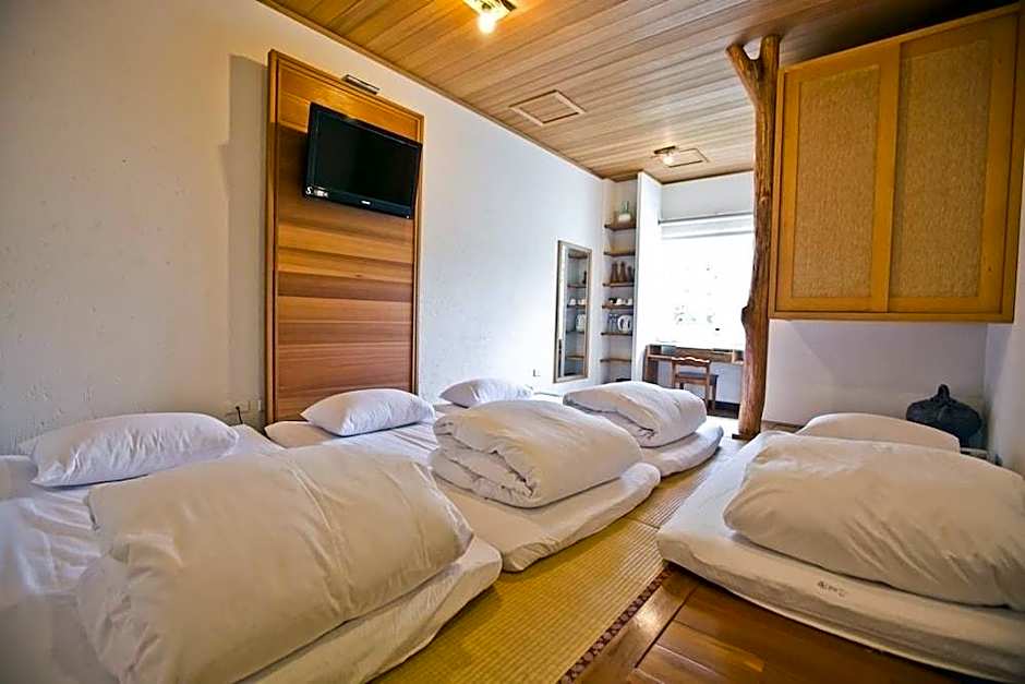 Smile Food Spa Bed and Breakfast