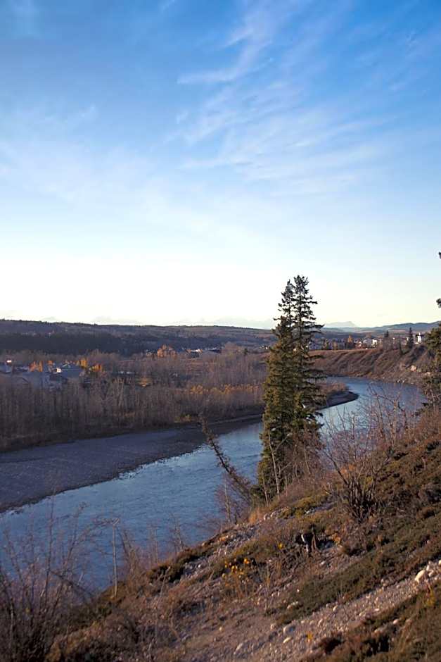 Bow River Inn