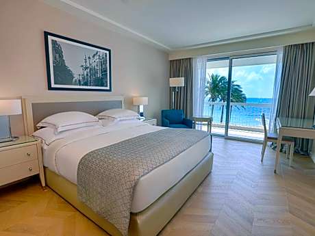 Deluxe King Room with Sea View