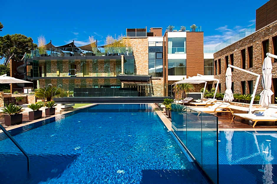 Hostellerie La Farandole